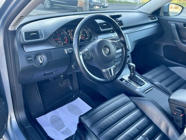 Сірий Фольксваген Пассат Варіант, об'ємом двигуна 2 л та пробігом 257 тис. км за 11590 $, фото 5 на Automoto.ua