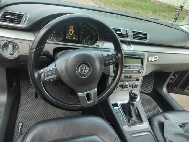 Фольксваген Пассат Вариант 2012 в Броварах на Automoto.ua Серый Фольксваген Пассат Вариант, объемом двигателя 2 л и пробегом 296 тыс. км за 8500 $, фото 15 на Automoto.ua