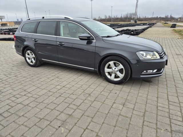 Серый Фольксваген Пассат Вариант, объемом двигателя 2 л и пробегом 328 тыс. км за 11000 $, фото 1 на Automoto.ua