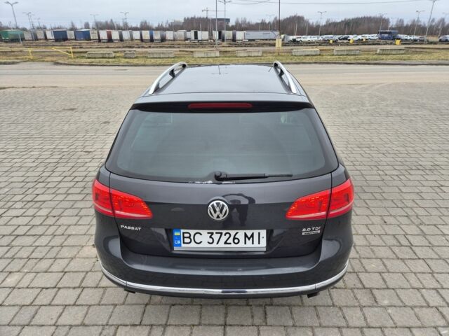 Серый Фольксваген Пассат Вариант, объемом двигателя 2 л и пробегом 328 тыс. км за 11000 $, фото 3 на Automoto.ua