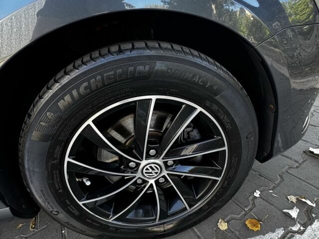 Фольксваген Пассат Варіант 2012 у Одесі на Automoto.ua Сірий Фольксваген Пассат Варіант, об'ємом двигуна 1.6 л та пробігом 207 тис. км за 10350 $, фото 15 на Automoto.ua