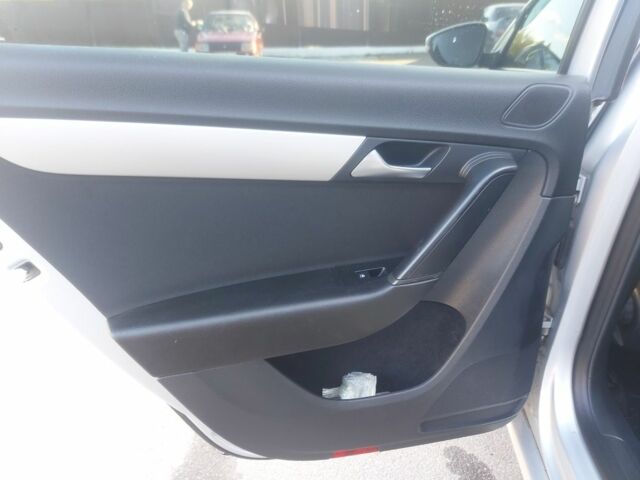 Серый Фольксваген Пассат Вариант, объемом двигателя 2 л и пробегом 335 тыс. км за 8800 $, фото 9 на Automoto.ua