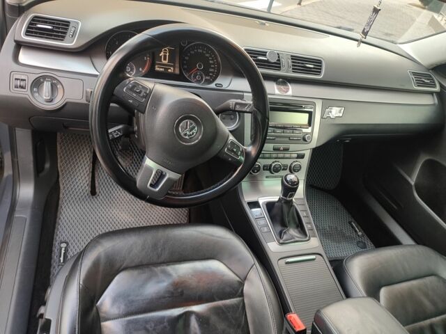 Фольксваген Пассат Вариант 2012 в Броварах на Automoto.ua Серый Фольксваген Пассат Вариант, объемом двигателя 2 л и пробегом 296 тыс. км за 8500 $, фото 20 на Automoto.ua