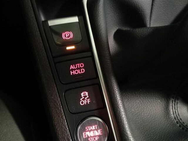 Серый Фольксваген Пассат Вариант, объемом двигателя 2 л и пробегом 325 тыс. км за 9400 $, фото 5 на Automoto.ua