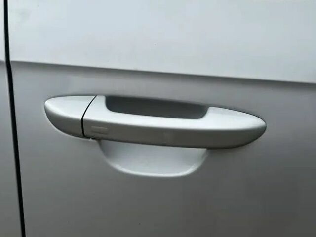 Сірий Фольксваген Пассат Варіант, об'ємом двигуна 2 л та пробігом 285 тис. км за 11800 $, фото 16 на Automoto.ua