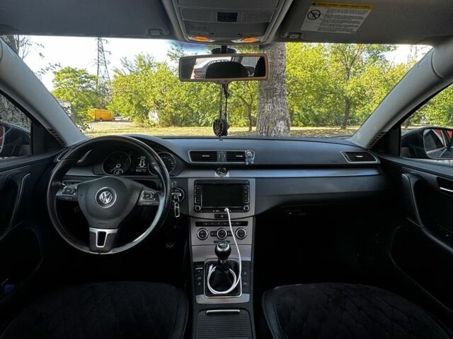 Фольксваген Пассат Варіант 2012 у Одесі на Automoto.ua Сірий Фольксваген Пассат Варіант, об'ємом двигуна 1.6 л та пробігом 207 тис. км за 10350 $, фото 13 на Automoto.ua