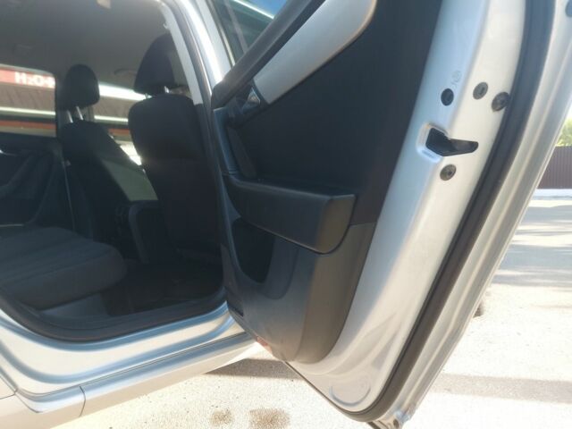 Серый Фольксваген Пассат Вариант, объемом двигателя 2 л и пробегом 335 тыс. км за 8800 $, фото 8 на Automoto.ua