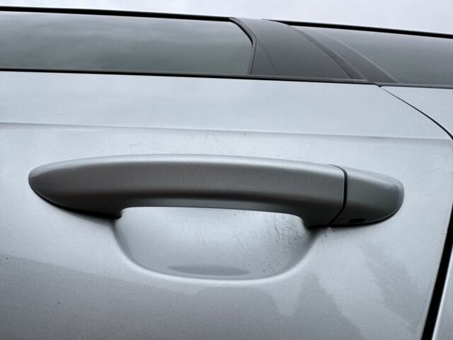 Серый Фольксваген Пассат Вариант, объемом двигателя 2 л и пробегом 260 тыс. км за 9650 $, фото 18 на Automoto.ua