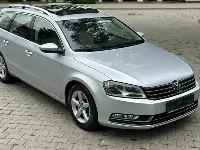 Сірий Фольксваген Пассат Варіант, об'ємом двигуна 2 л та пробігом 285 тис. км за 11800 $, фото 2 на Automoto.ua