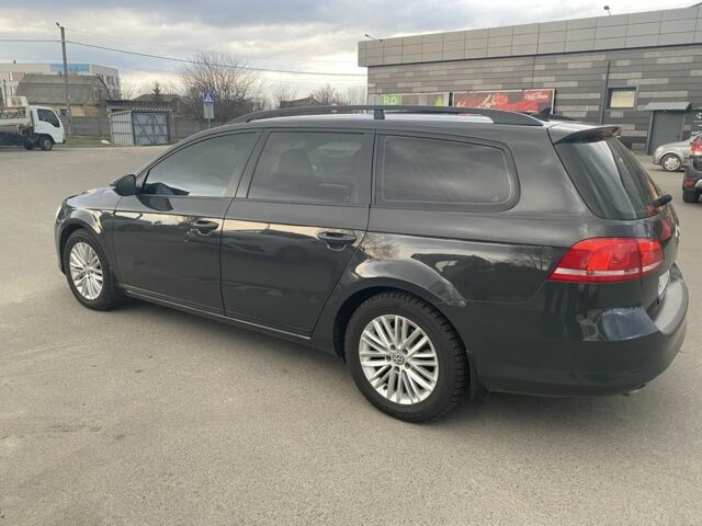 Серый Фольксваген Пассат Вариант, объемом двигателя 2 л и пробегом 285 тыс. км за 8999 $, фото 1 на Automoto.ua