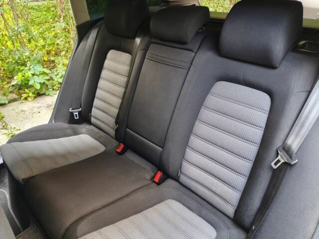 Серый Фольксваген Пассат Вариант, объемом двигателя 1.6 л и пробегом 335 тыс. км за 8999 $, фото 18 на Automoto.ua