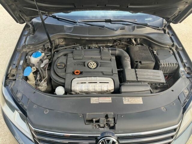 Сірий Фольксваген Пассат Варіант, об'ємом двигуна 2 л та пробігом 230 тис. км за 7724 $, фото 4 на Automoto.ua