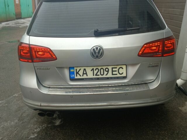 Серый Фольксваген Пассат Вариант, объемом двигателя 2 л и пробегом 325 тыс. км за 9400 $, фото 3 на Automoto.ua
