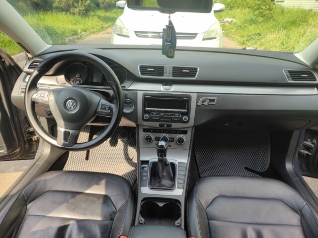 Фольксваген Пассат Вариант 2012 в Броварах на Automoto.ua Серый Фольксваген Пассат Вариант, объемом двигателя 2 л и пробегом 296 тыс. км за 8500 $, фото 6 на Automoto.ua