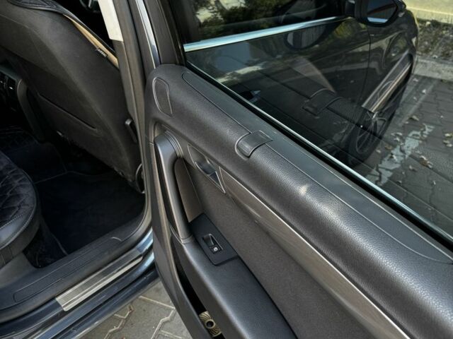 Фольксваген Пассат Варіант 2012 у Одесі на Automoto.ua Сірий Фольксваген Пассат Варіант, об'ємом двигуна 1.6 л та пробігом 207 тис. км за 10350 $, фото 10 на Automoto.ua