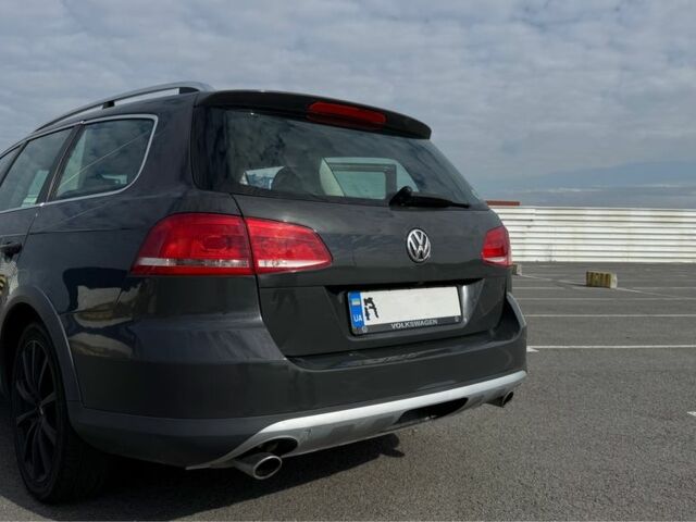 Фольксваген Пассат Вариант 2012 в Львове на Automoto.ua Серый Фольксваген Пассат Вариант, объемом двигателя 2 л и пробегом 350 тыс. км за 9999 $, фото 4 на Automoto.ua