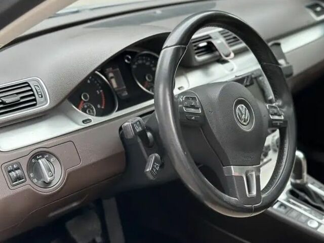 Сірий Фольксваген Пассат Варіант, об'ємом двигуна 2 л та пробігом 285 тис. км за 11800 $, фото 23 на Automoto.ua