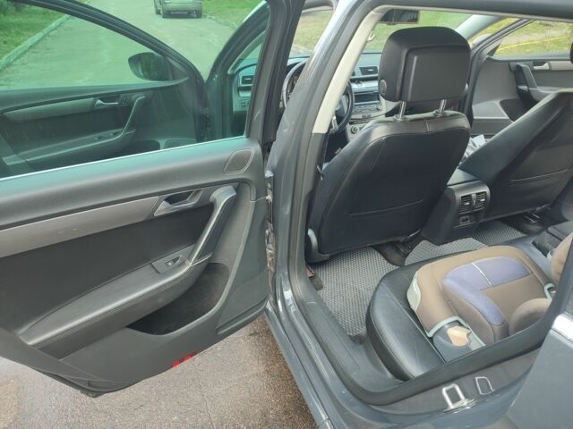 Фольксваген Пассат Вариант 2012 в Броварах на Automoto.ua Серый Фольксваген Пассат Вариант, объемом двигателя 2 л и пробегом 296 тыс. км за 8500 $, фото 16 на Automoto.ua