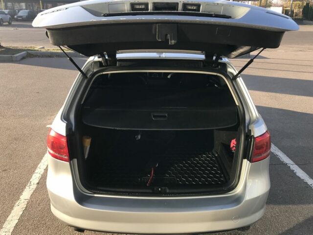 Серый Фольксваген Пассат Вариант, объемом двигателя 1.6 л и пробегом 282 тыс. км за 7500 $, фото 17 на Automoto.ua