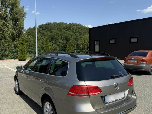 Фольксваген Пассат Вариант 2013 в Кременчуге на Automoto.ua Серый Фольксваген Пассат Вариант, объемом двигателя 2 л и пробегом 251 тыс. км за 9999 $, фото 4 на Automoto.ua