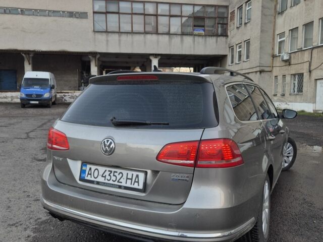 Сірий Фольксваген Пассат Варіант, об'ємом двигуна 2 л та пробігом 254 тис. км за 13000 $, фото 1 на Automoto.ua