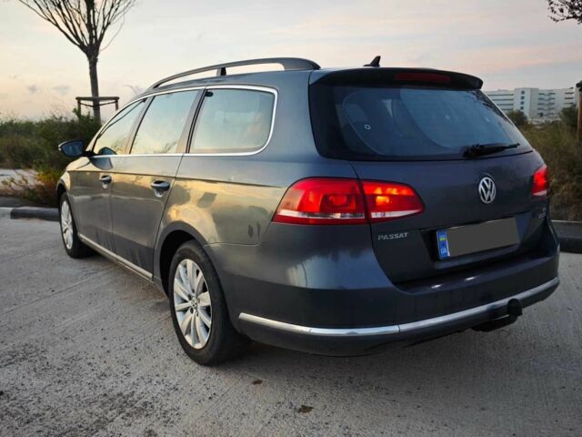 Фольксваген Пассат Вариант 2013 в Кременчуге на Automoto.ua Серый Фольксваген Пассат Вариант, объемом двигателя 1.4 л и пробегом 271 тыс. км за 8000 $, фото 4 на Automoto.ua