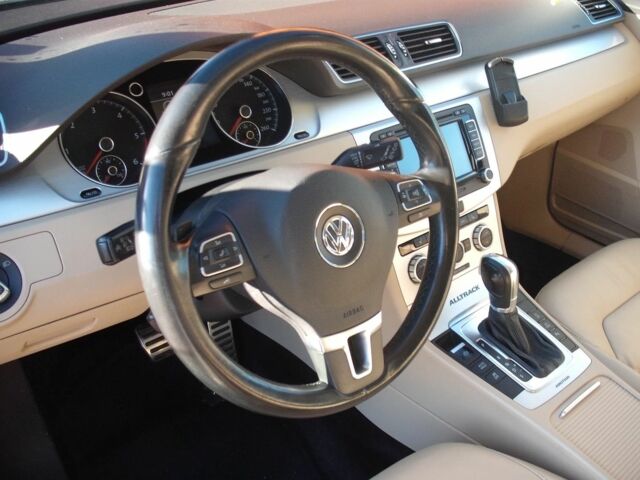 Серый Фольксваген Пассат Вариант, объемом двигателя 2 л и пробегом 221 тыс. км за 7600 $, фото 12 на Automoto.ua