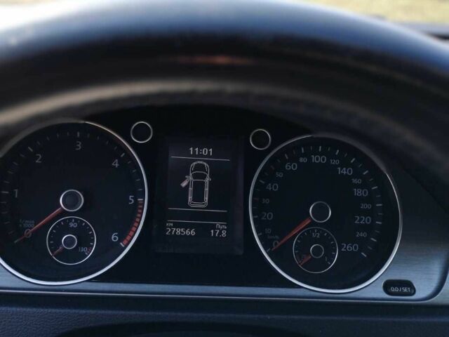 Серый Фольксваген Пассат Вариант, объемом двигателя 2 л и пробегом 289 тыс. км за 9500 $, фото 7 на Automoto.ua