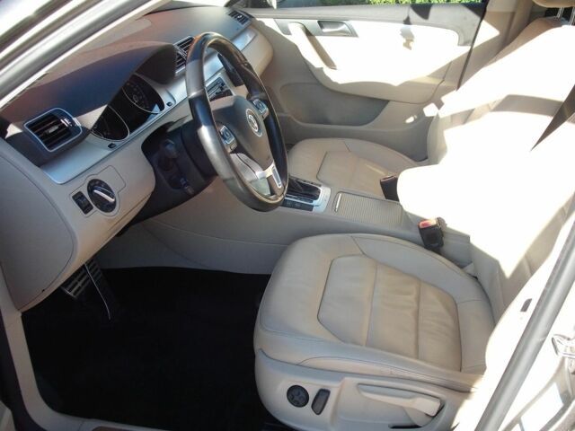 Серый Фольксваген Пассат Вариант, объемом двигателя 2 л и пробегом 221 тыс. км за 7600 $, фото 10 на Automoto.ua