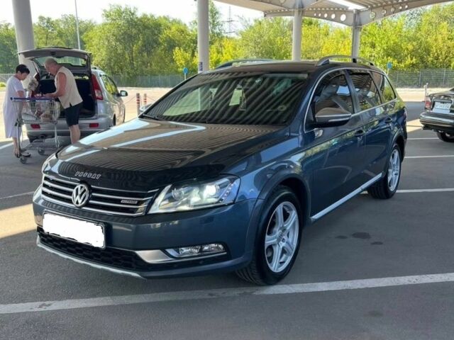 Серый Фольксваген Пассат Вариант, объемом двигателя 2 л и пробегом 205 тыс. км за 12300 $, фото 2 на Automoto.ua