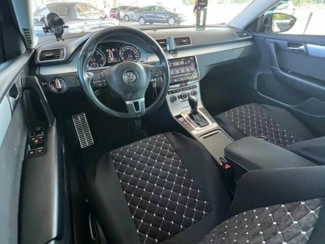 Серый Фольксваген Пассат Вариант, объемом двигателя 2 л и пробегом 205 тыс. км за 12300 $, фото 6 на Automoto.ua