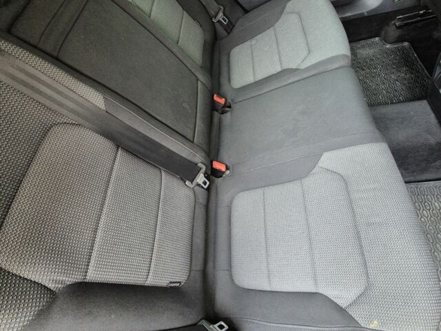 Сірий Фольксваген Пассат Варіант, об'ємом двигуна 2 л та пробігом 254 тис. км за 13000 $, фото 5 на Automoto.ua