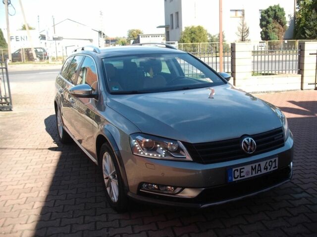 Серый Фольксваген Пассат Вариант, объемом двигателя 2 л и пробегом 221 тыс. км за 7600 $, фото 2 на Automoto.ua