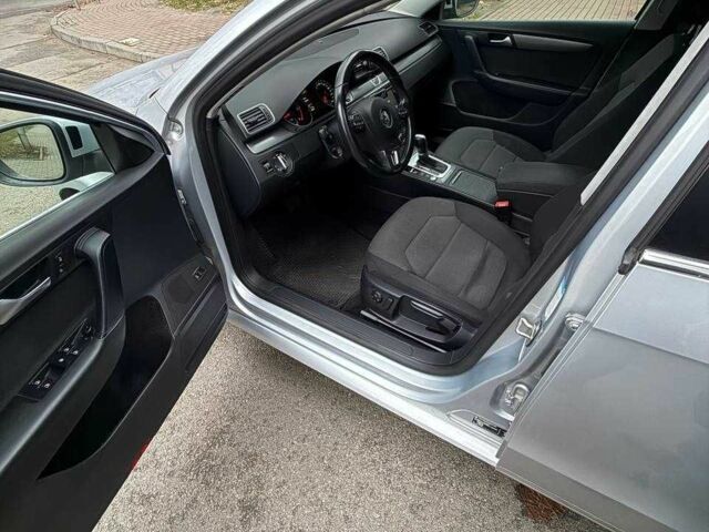 Серый Фольксваген Пассат Вариант, объемом двигателя 2 л и пробегом 300 тыс. км за 13500 $, фото 10 на Automoto.ua