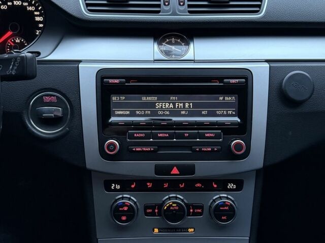 Серый Фольксваген Пассат Вариант, объемом двигателя 1.6 л и пробегом 300 тыс. км за 10200 $, фото 7 на Automoto.ua