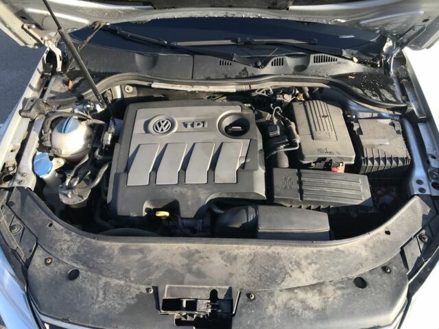 Серый Фольксваген Пассат Вариант, объемом двигателя 1.6 л и пробегом 282 тыс. км за 7500 $, фото 9 на Automoto.ua