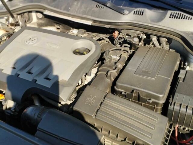 Серый Фольксваген Пассат Вариант, объемом двигателя 2 л и пробегом 289 тыс. км за 9500 $, фото 9 на Automoto.ua