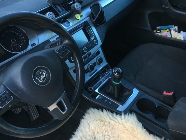 Сірий Фольксваген Пассат Варіант, об'ємом двигуна 1.6 л та пробігом 305 тис. км за 9500 $, фото 15 на Automoto.ua