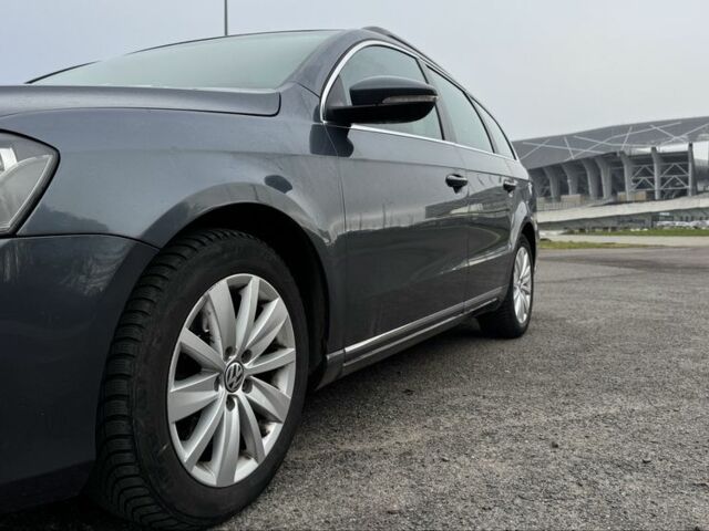 Серый Фольксваген Пассат Вариант, объемом двигателя 2 л и пробегом 231 тыс. км за 10600 $, фото 3 на Automoto.ua