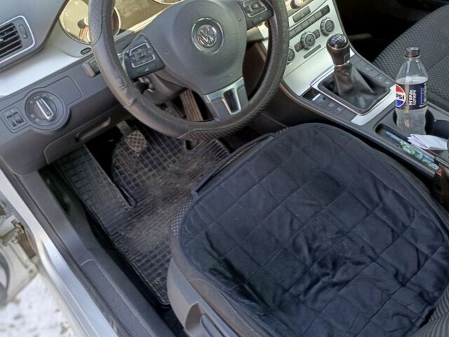 Серый Фольксваген Пассат Вариант, объемом двигателя 1.6 л и пробегом 275 тыс. км за 10600 $, фото 5 на Automoto.ua