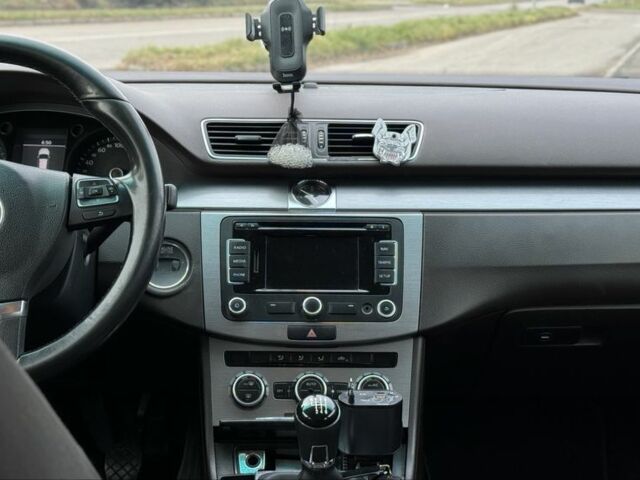 Серый Фольксваген Пассат Вариант, объемом двигателя 2 л и пробегом 231 тыс. км за 10600 $, фото 12 на Automoto.ua