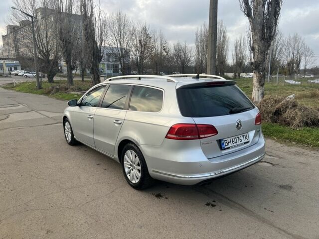 Сірий Фольксваген Пассат Варіант, об'ємом двигуна 2 л та пробігом 221 тис. км за 11600 $, фото 3 на Automoto.ua