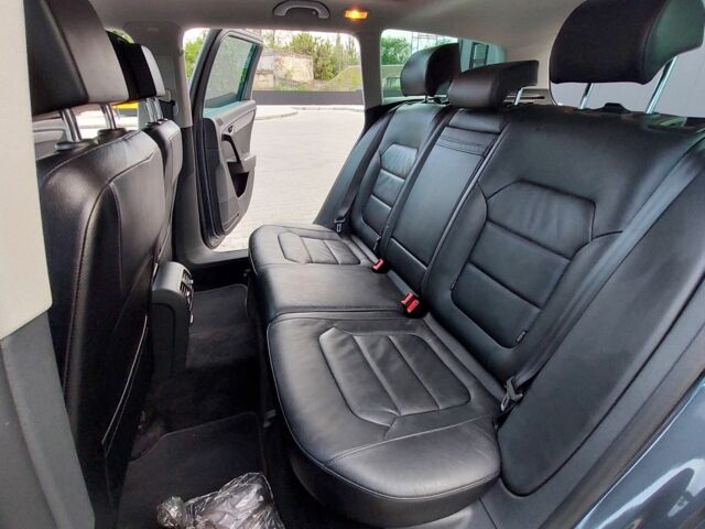 Фольксваген Пассат Вариант 2014 в Одессе на Automoto.ua Серый Фольксваген Пассат Вариант, объемом двигателя 0 л и пробегом 223 тыс. км за 13333 $, фото 23 на Automoto.ua