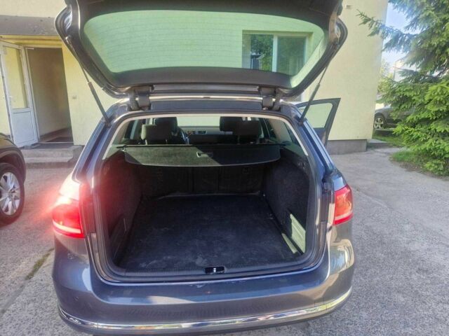 Серый Фольксваген Пассат Вариант, объемом двигателя 2 л и пробегом 350 тыс. км за 251 $, фото 3 на Automoto.ua