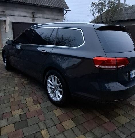 Серый Фольксваген Пассат Вариант, объемом двигателя 1.6 л и пробегом 252 тыс. км за 306 $, фото 1 на Automoto.ua