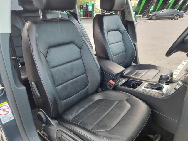 Фольксваген Пассат Вариант 2014 в Одессе на Automoto.ua Серый Фольксваген Пассат Вариант, объемом двигателя 0 л и пробегом 223 тыс. км за 13333 $, фото 20 на Automoto.ua