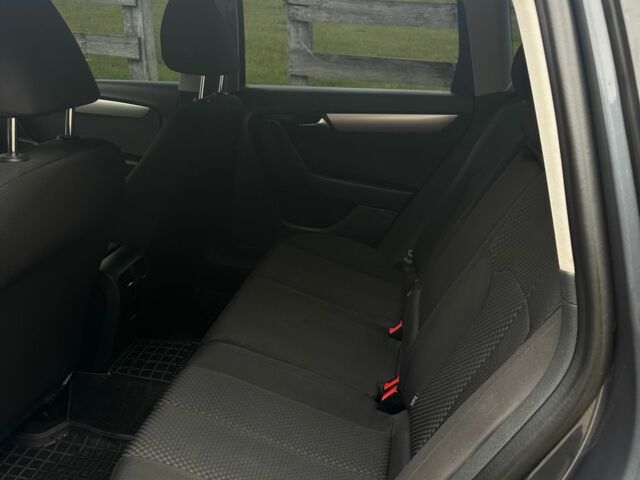 Серый Фольксваген Пассат Вариант, объемом двигателя 1.6 л и пробегом 235 тыс. км за 9000 $, фото 9 на Automoto.ua