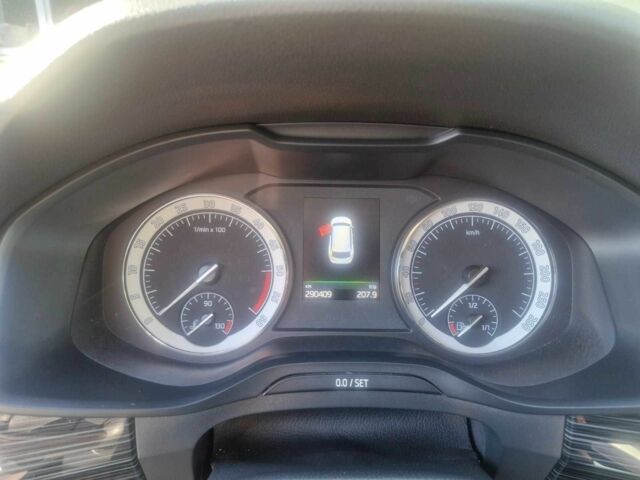 Серый Фольксваген Пассат Вариант, объемом двигателя 2 л и пробегом 350 тыс. км за 251 $, фото 8 на Automoto.ua