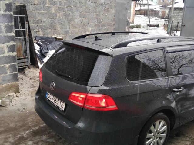 Серый Фольксваген Пассат Вариант, объемом двигателя 2 л и пробегом 328 тыс. км за 10500 $, фото 2 на Automoto.ua