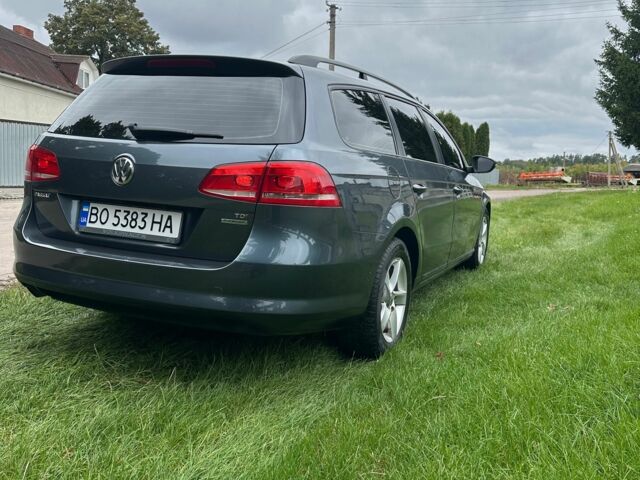 Серый Фольксваген Пассат Вариант, объемом двигателя 1.6 л и пробегом 235 тыс. км за 9000 $, фото 3 на Automoto.ua